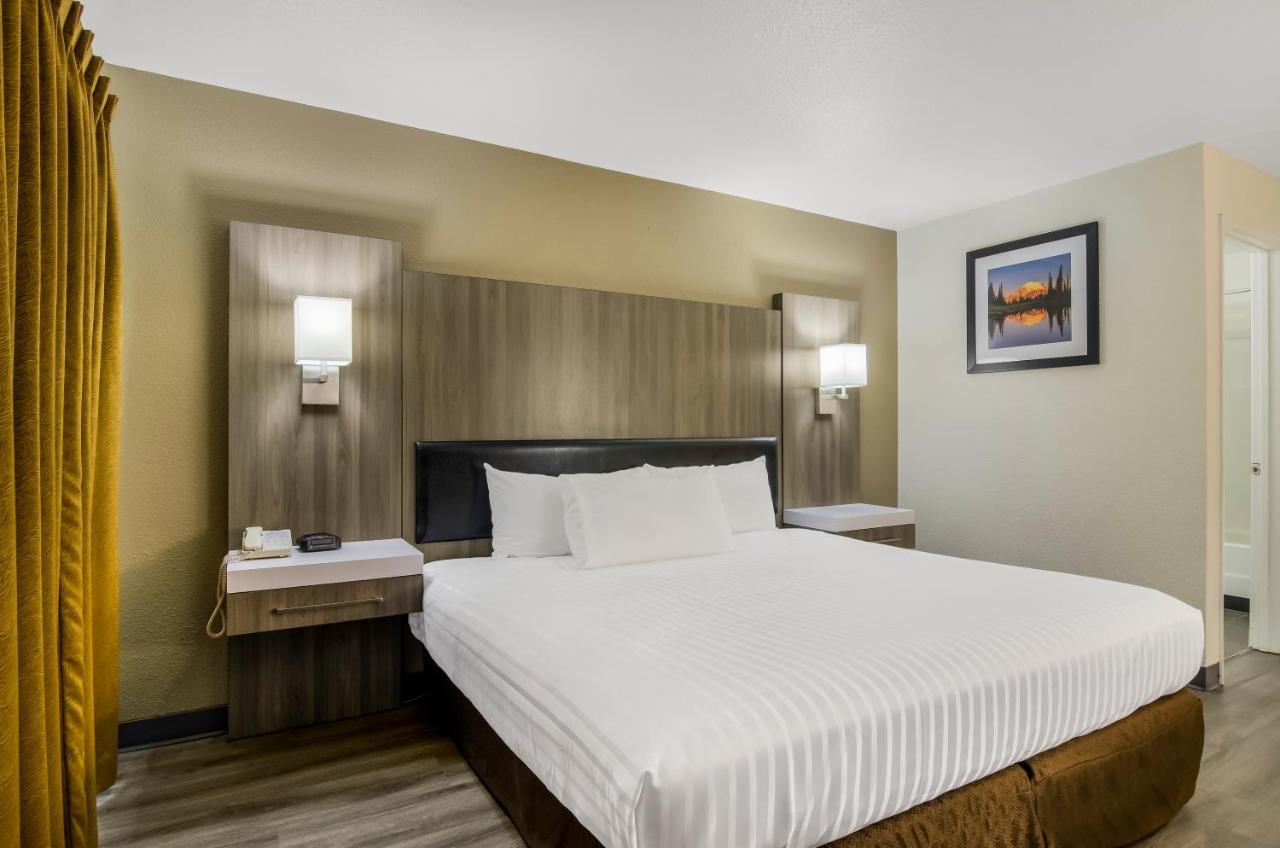 Rodeway Inn Enumclaw Mount Rainier-Crystal Mountain Area Екстериор снимка