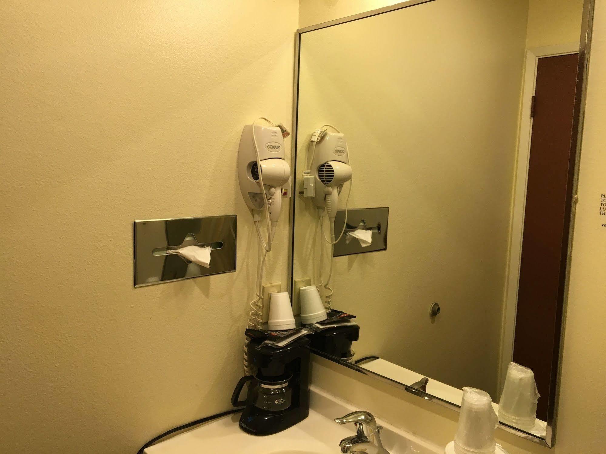 Rodeway Inn Enumclaw Mount Rainier-Crystal Mountain Area Екстериор снимка